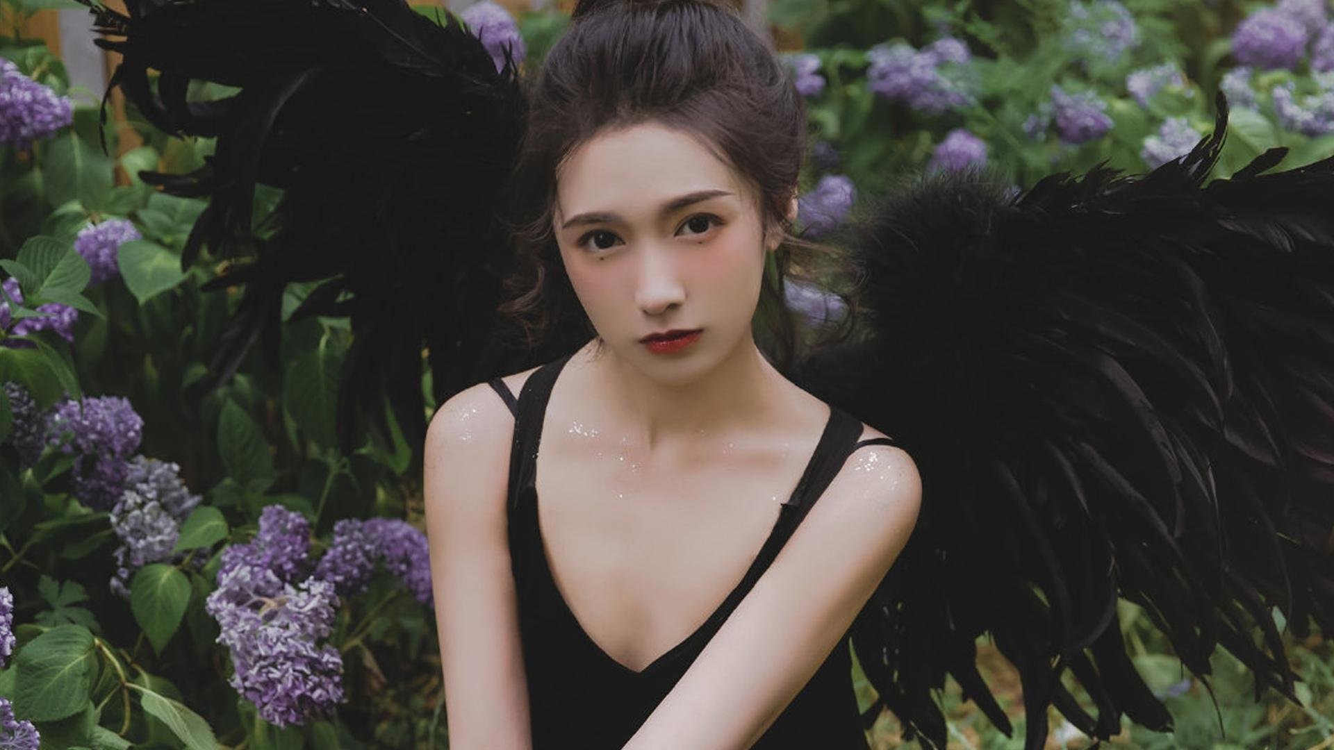 实力均衡对决,胜负难分激烈展开,实力对抗