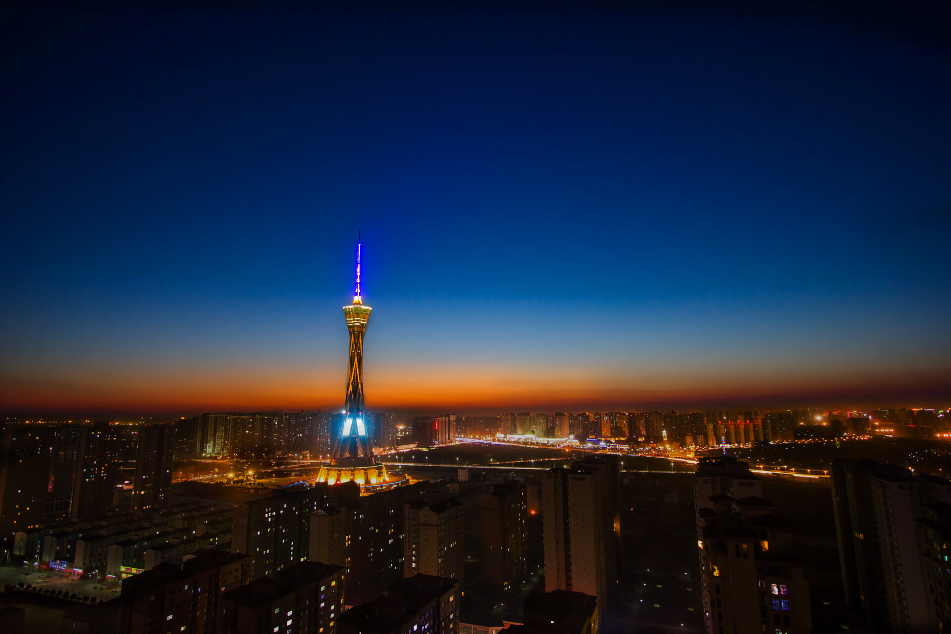 职业篮球俱乐部资金运作，篮球俱乐部如何盈利