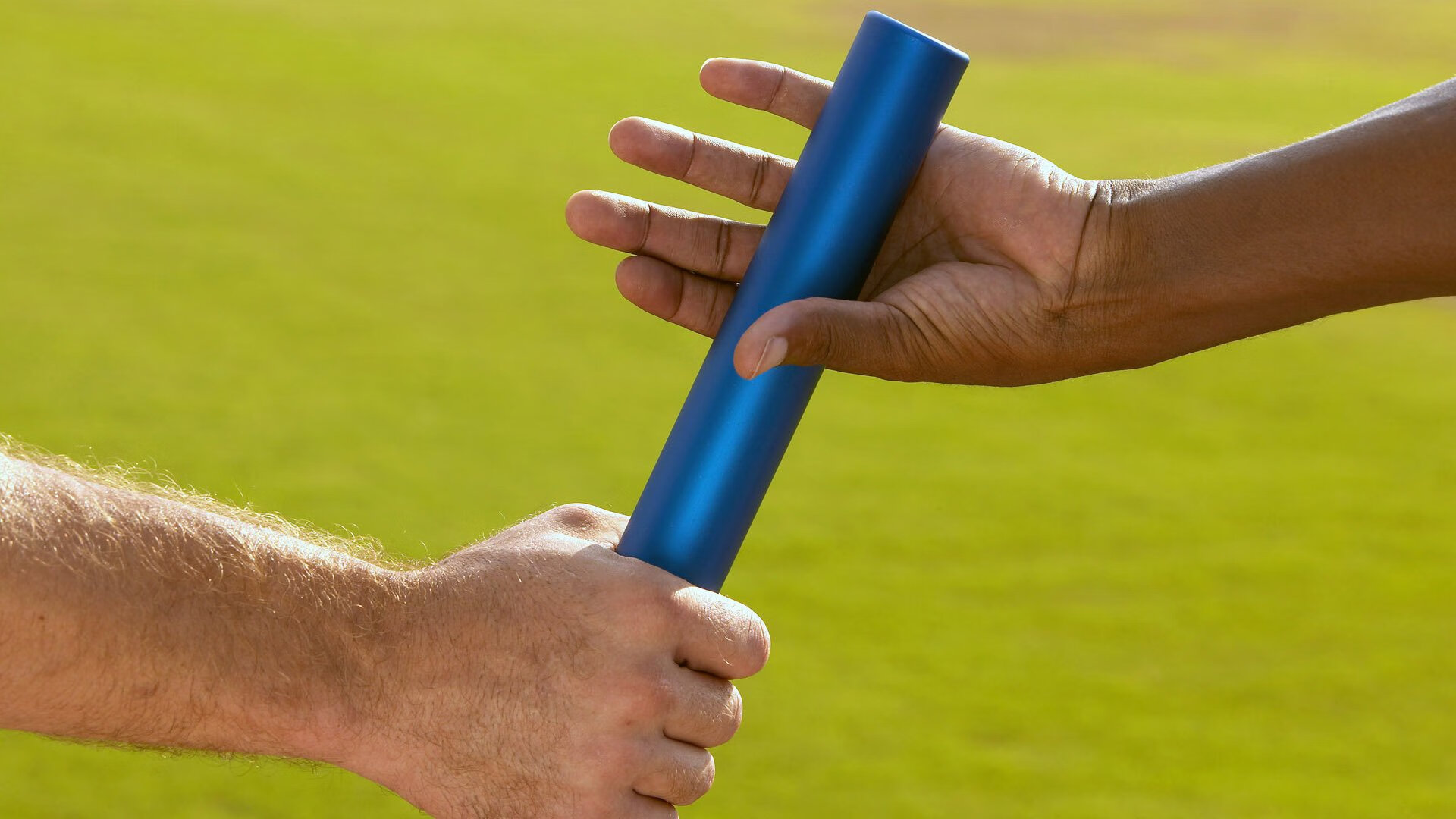 开云体育登录网站入口-火爆英超：争冠、保级、转会不断升温，英超主题 fire